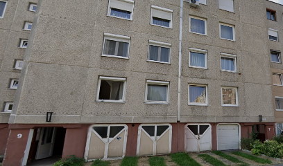 Laborfalvi Róza utca 9.